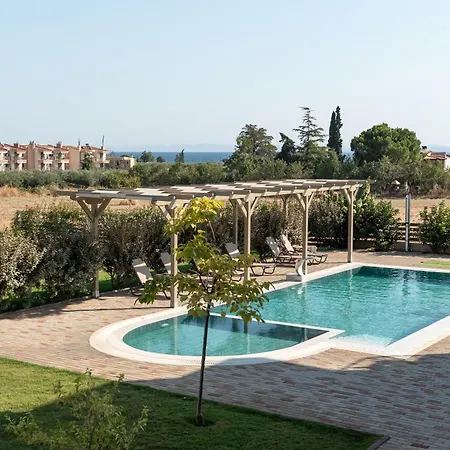 アパートホテル Aetherion &