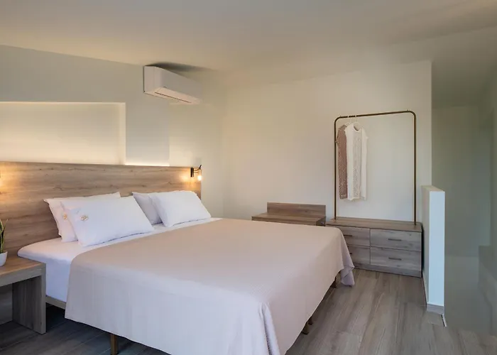 Apartahotel Aetherion & Kalyves Polygyrou