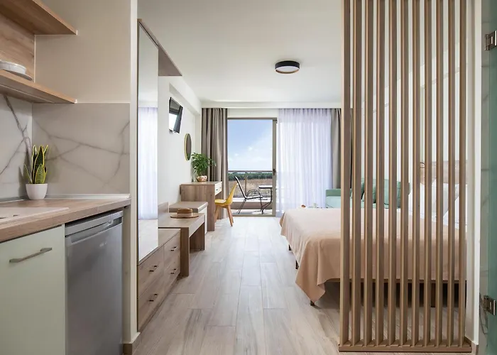 Aetherion & Apartahotel Kalyves Polygyrou