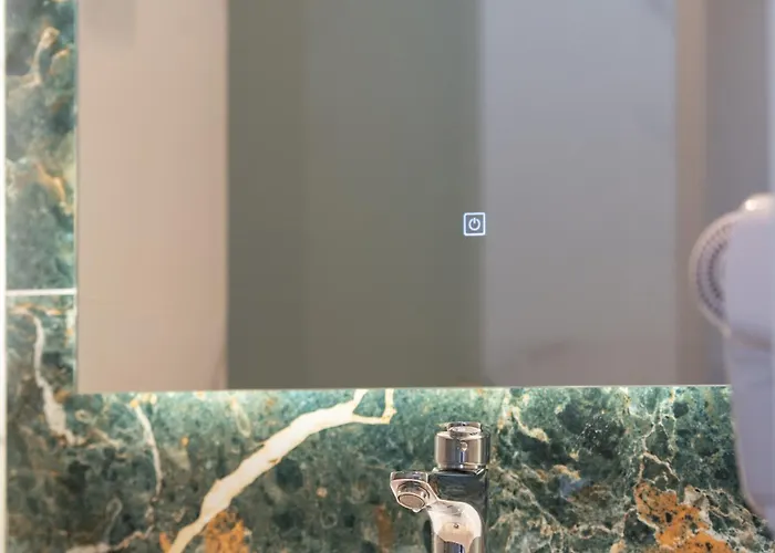 Aetherion & Apartahotel 4*