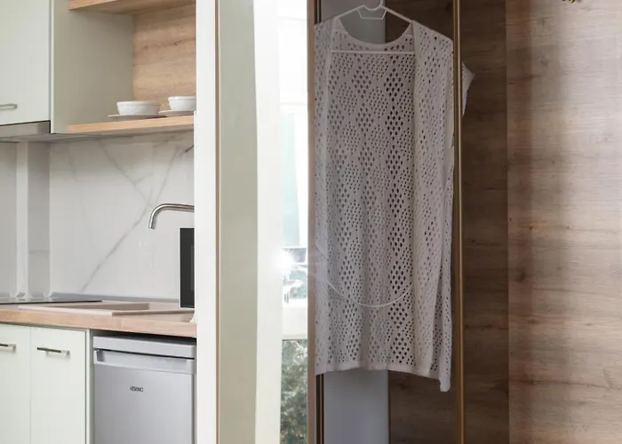 Aetherion & Apartahotel Kalyves Polygyrou